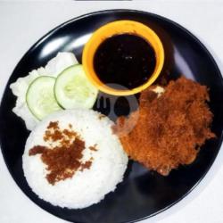 Nasi Ayam Serundeng
