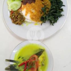 Nasi Ikan Laut Bumbu Kuning