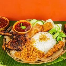 Paket Istimewa Ayam Bakar Kremes Pramesti