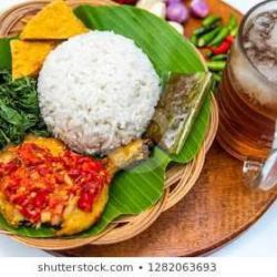 Ayam Penyet / Geprek   Teh Manis