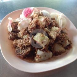 Uyen Lontong Tahu