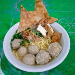 Bakso Bulat Campur Komplit