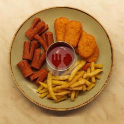 Triple Dice (nugget   Fries   Sosis)