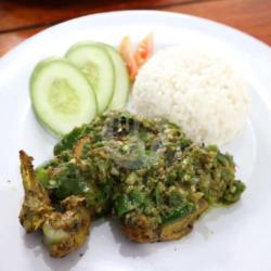 Nasi Ayam Penyet