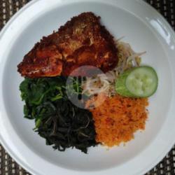 Nasi Urap   Bandeng Presto Goreng