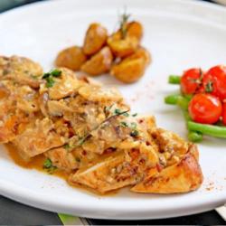 Grilled Chicken With Garlic Mushroom Sauce