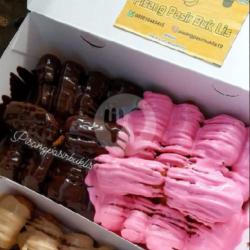 Pisang Pasir Coklat - Strawberry