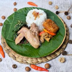 Nasi Gudeg Sayap Ayam Kampung