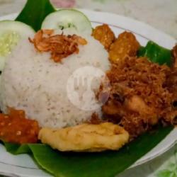 Nasi Uduk Ayam Geprek