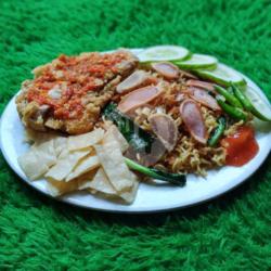 Mie Goreng Ayam Geprek