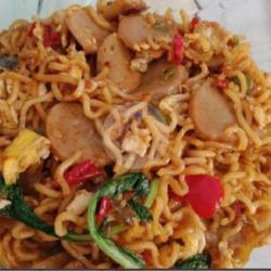 Mie Nyemek Pedas Cabe Gilaa