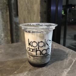 Ice Charcoal Coffee Latte