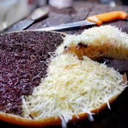 Martabak Setengah Keju Setengah Coklat Susu