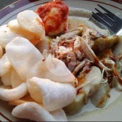 Lontong Opor Telur