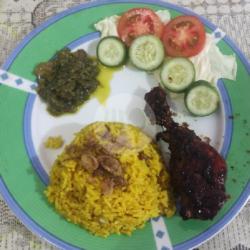 Nasi Kuning   Ayam Bakar 1 Potong (request Sambal)