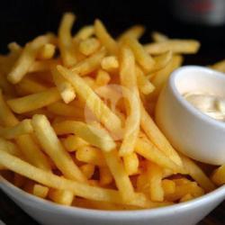 Fries And Garlic Aioli