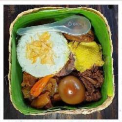 Nasi Box Gudeg Kumplit