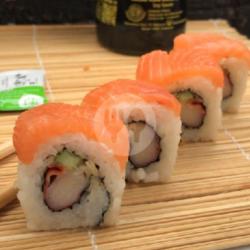 Sushi Salmon Roll