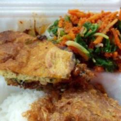 Nasi Urap   Telur Dadar