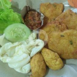 2t Tahu Tempe Lalapan (sambal Trasi )