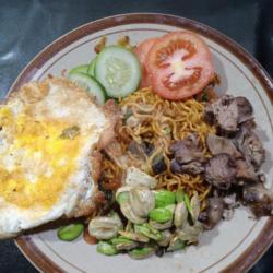 Mie Goreng/kuah Komplit