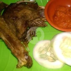 Bebek Goreng