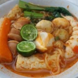 Seblak Kuah Suki Pedas Alat Makan