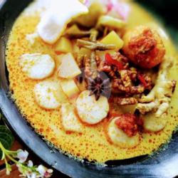 Lontong Sayur Ceker