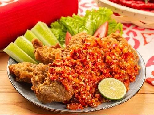 King Ayam Geprek And Nasi Kuning Komplit Jl Damai Iv Gofood