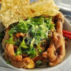 Mie Ayam Ceker   Pangsit Goreng, Kuah, Saos Sambal Di Pisah