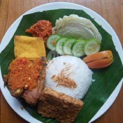 Ayam Goreng Sambal Kencur