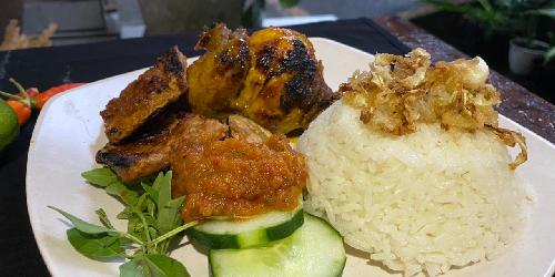 Ayam Bakar Batuagung, Jl. Kebo Iwa No 7B, Batuagung, Negara