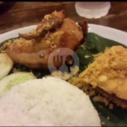 Nasi Ayam Kremes   Tahu / Tempe Gor