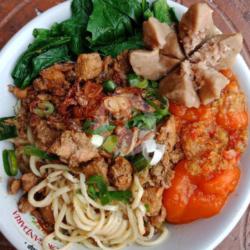 Mie Ayam Bakso Urat Sapi Sedang