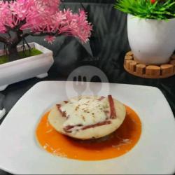 Mozarella Smoked Beef Spesial