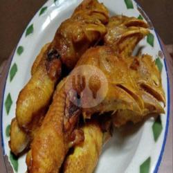 Ayam Goreng (kepala)