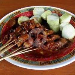 Sate Ayam   Lontong