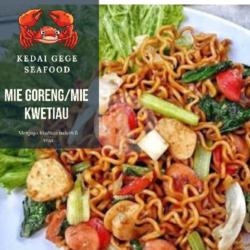 Mie Goreng/kwetiau Ayam