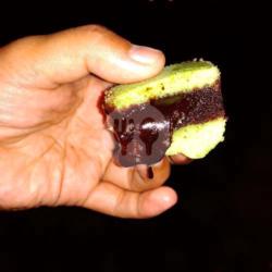 Pandan Coklat Toping Coklat Siram