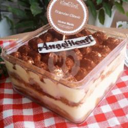 Tiramisu Classic Box