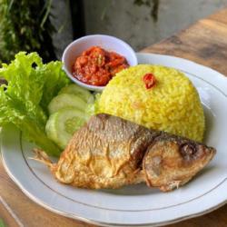 Nasi Gurih Bandeng Segar Dsr