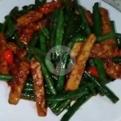 Tumis Kacang Panjang Tempe Pedas