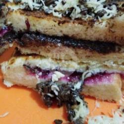 Roti Bakar Blueberry Campur Coklat