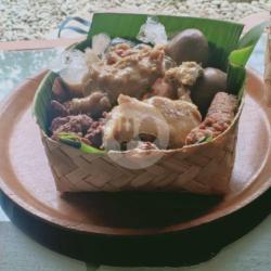 Gudeg Besek Ayam Kampung