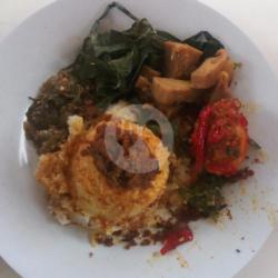 Nasi Paket Telor Balado