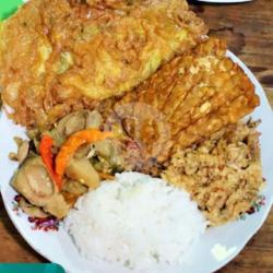 Nasi Lodeh Telur (dadar / Mata Sapi)