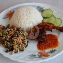 Nasi Ayam Bakar Urap-urap