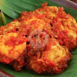 Telor Goreng Balado   Nasi   Sambal   Salad