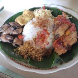 Nasi Campur Tongkol   Cumi