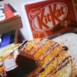 Tikar Kit Kat Coklat Plus Susu